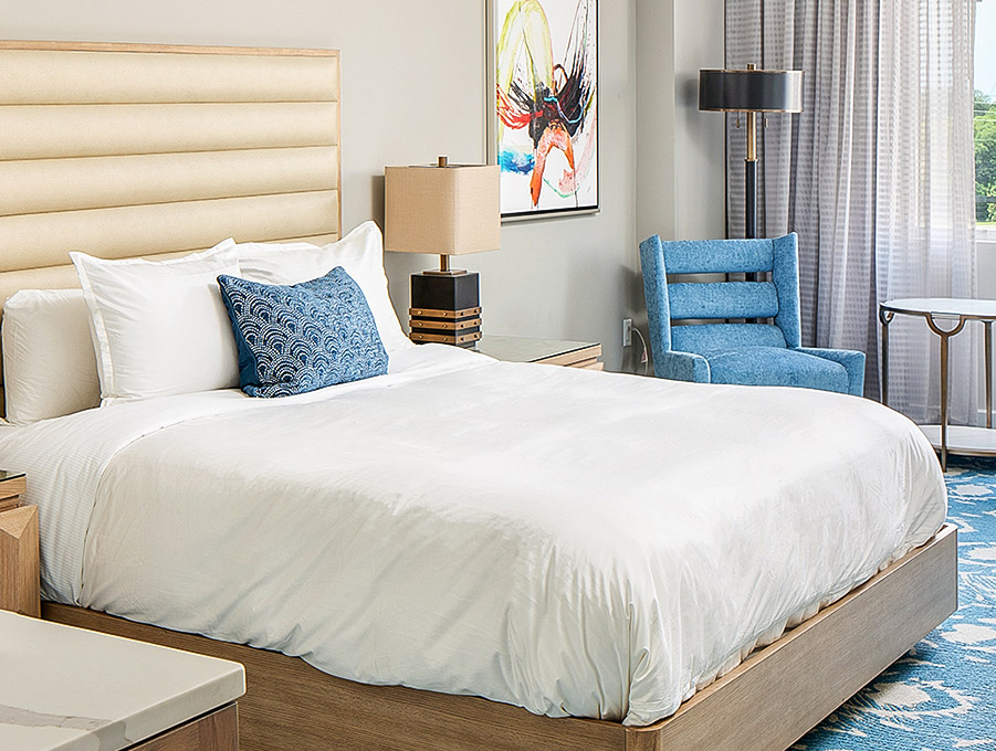 Bayview King Classic Room of The karol Hotel Clearwater